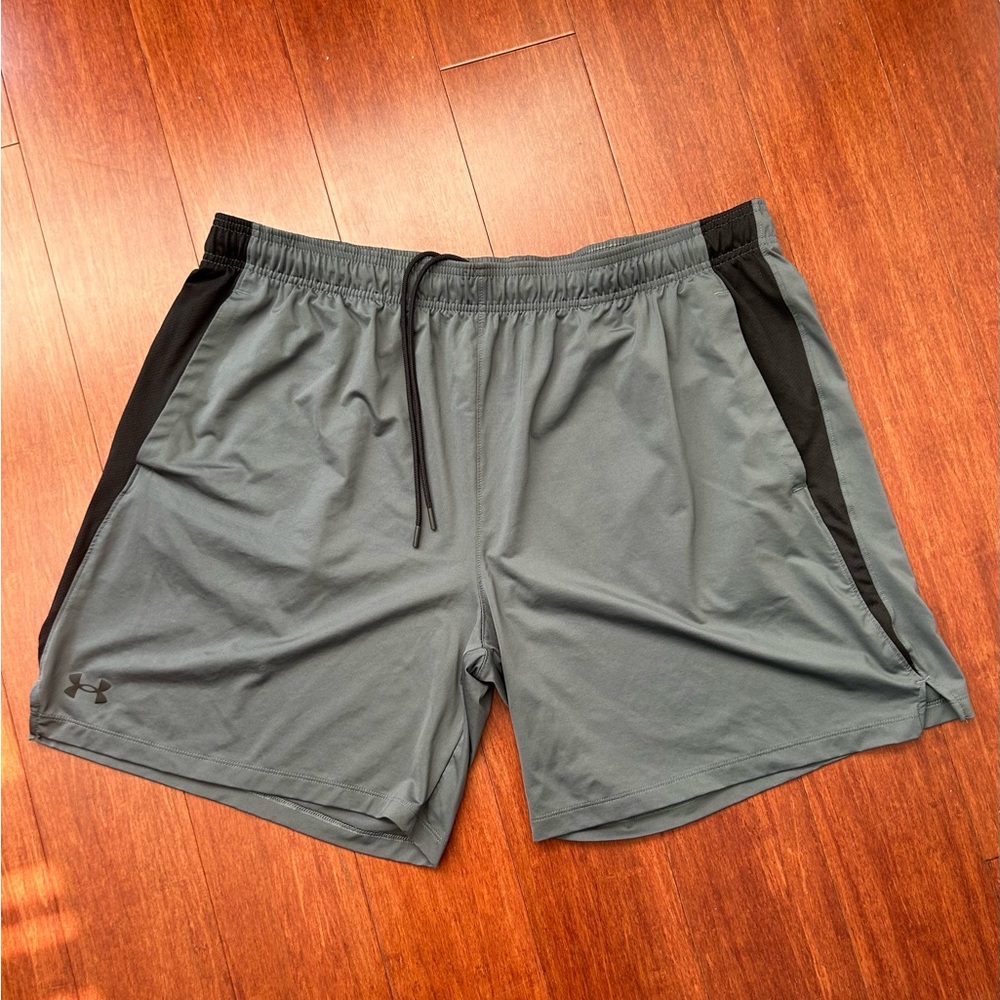 Men’s UA Athletic Shorts with Mesh Detail